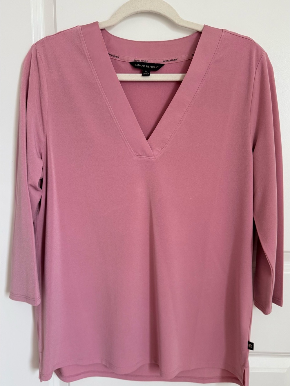 Banana Republic Mauve V-Neck Long Sleeve Top